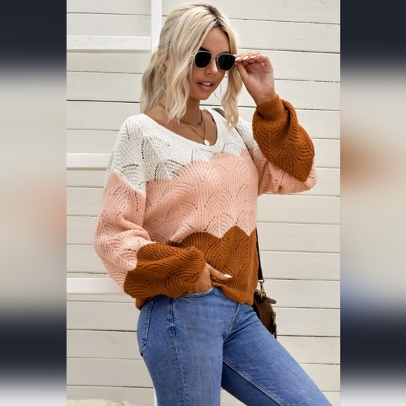 New Puff Sleeve Color Block Sweatshirt - Picture 2 of 11